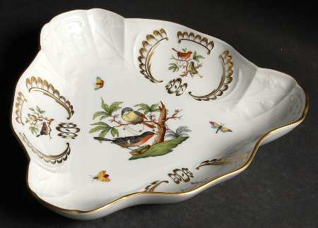 Rothschild Bird (RO) 9" Triangular Serving Bowl