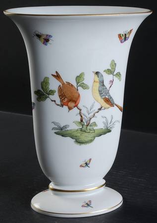 Rothschild Bird (RO) 9" Oval Vase