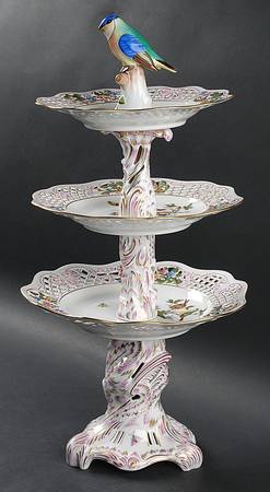Rothschild Bird (RO) 7 Piece 3 Tier Server w/Bird Finial