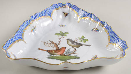 Rothschild Bird Blue Border (ROE ROEB) 10" Triangular Vegetable Bowl