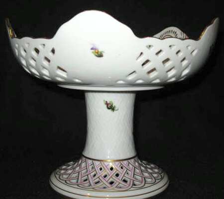 Saxonian Boquet (Bs) 7" Pierced Comport