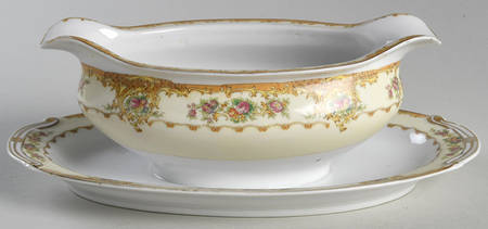 HIN10 Gravy Boat with Attached Underplate