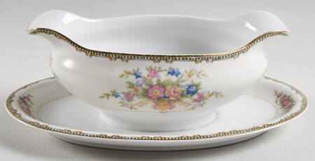 HIN2 Gravy Boat with Attached Underplate