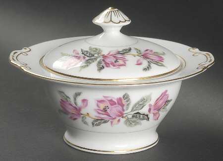 Carolina Tulip Sugar Bowl & Lid
