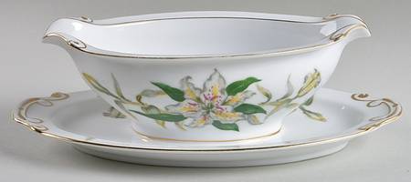 Fairbank Gravy Boat with Attached Underplate