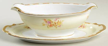 HIR2 Gravy Boat with Attached Underplate