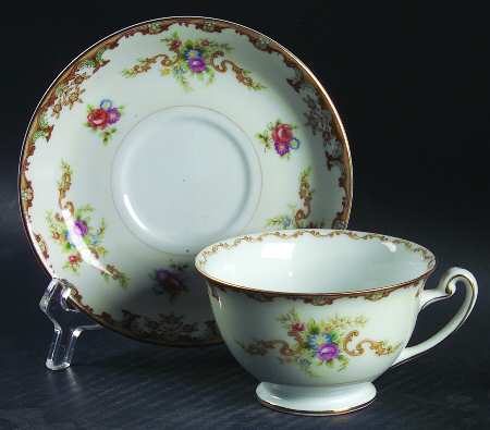 HIR4 Footed Cup & Saucer Set