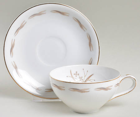 Nancy Flat Cup & Saucer Set