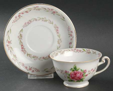 Ridgewood Footed Cup & Saucer Set