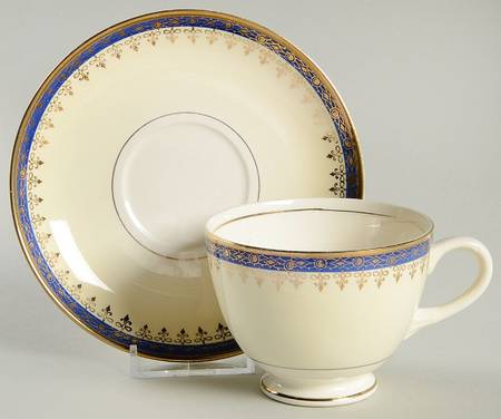 Footed Cup & Saucer Set