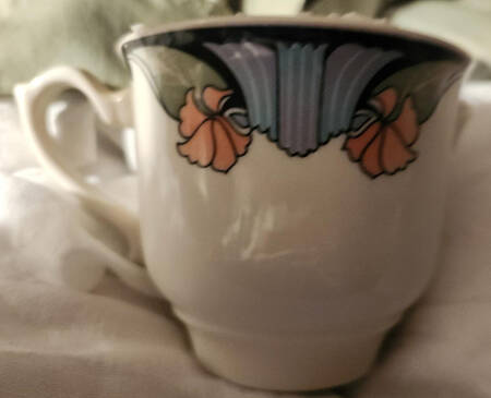 Arcadia (Seville) Footed Cup