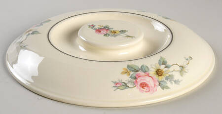 Armand (Virginia Rose Shape) Lid for Round Vegetable