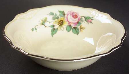 Armand (Virginia Rose Shape) Fruit/Dessert (Sauce) Bowl
