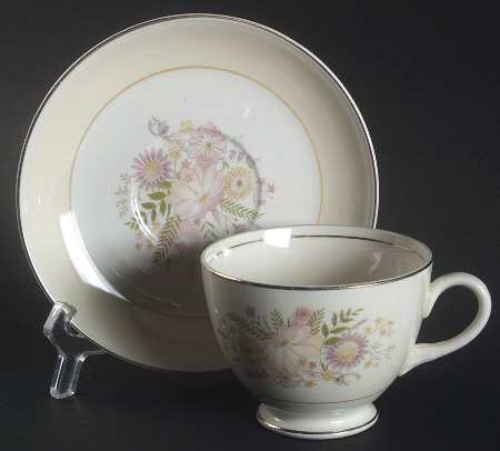 Belles Fleurs Footed Cup & Saucer Set