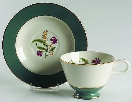 Berkshire Footed Cup & Saucer Set