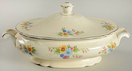 Bouquet Oval Covered Vegetable
