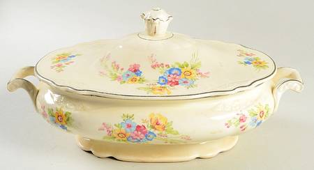 Bouquet Oval Covered Vegetable