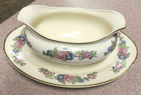 Bristol Gravy Boat with Attached Underplate
