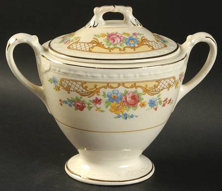 Briarcliffe (G3385) Sugar Bowl & Lid