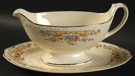 Briarcliffe (G3385) Gravy Boat & Underplate/Relish