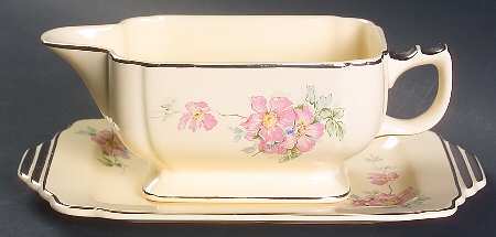 Briar Rose Gravy Boat & Underplate/Relish