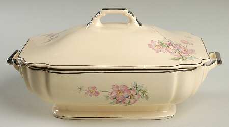 Briar Rose Rectangular Covered Vegetable