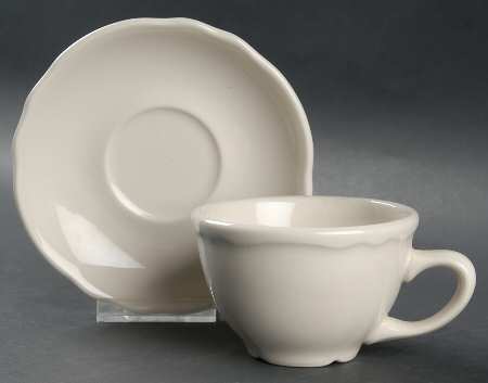 Carolyn Flat Cup & Saucer Set