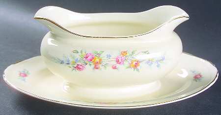 Cashmere Gravy Boat with Attached Underplate by Homer Laughlin 