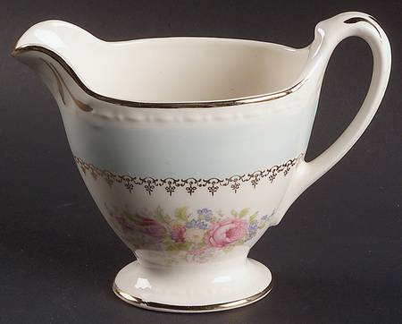 Chateau Creamer by Homer Laughlin 