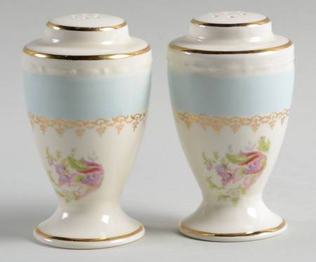 Chateau Salt & Pepper Set