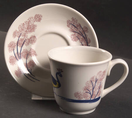 Chowning's Tavern Flat Cup & Saucer Set