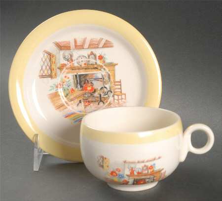 Colonial Kitchen (Swing) Flat Cup & Saucer Set