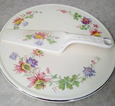 Columbines Cake Plate