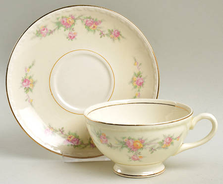 Countess Footed Cup & Saucer Set
