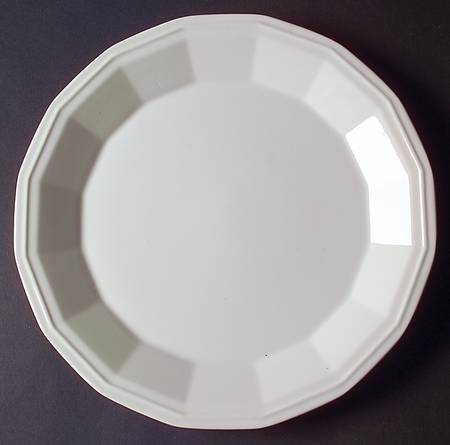 Colonial White Service Plate (Charger)