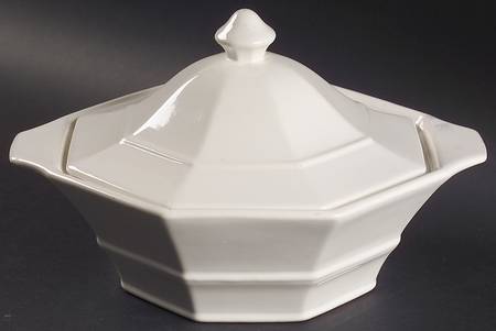 Colonial White Round Covered Vegetable by Homer Laughlin 