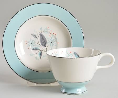 Dianne Footed Cup & Saucer Set