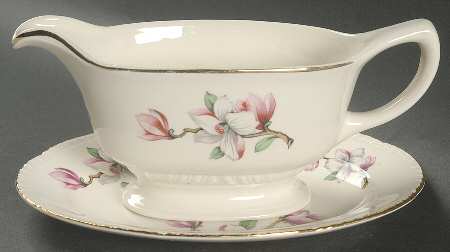 Dogwood (Liberty) Gravy Boat & Underplate/Relish