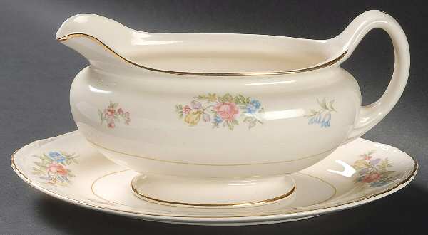 Dresden Gravy Boat & Underplate/Relish