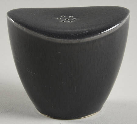 Epicure Charcoal Grey Pepper Shaker