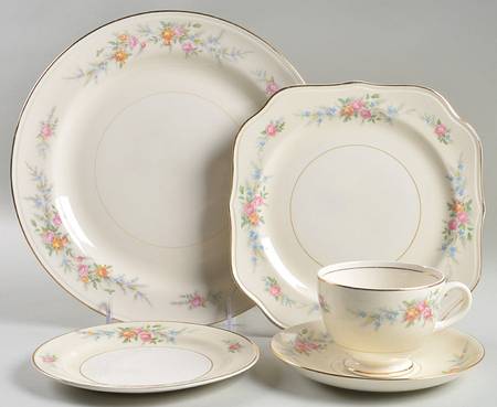 Ferndale 40 Piece Estate Set