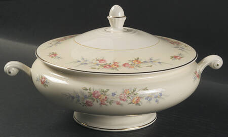 Ferndale Round Covered Vegetable