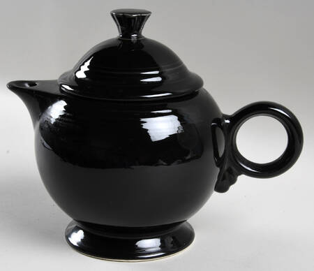 Fiesta Black (Intro 1986) Teapot & Lid