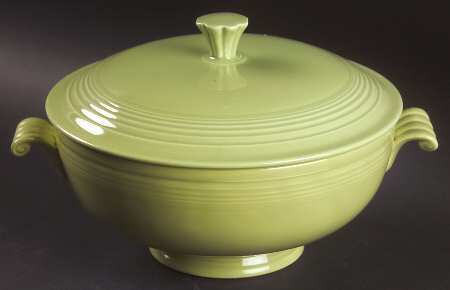 Fiesta Chartreuse (Older) 1.25 Qt Round Covered Casserole