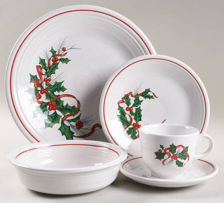 Holiday Fiesta (With Ribbon) 5 Piece Place Setting by Homer Laughlin 