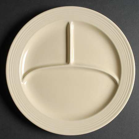 Fiesta Old Ivory (Cream) Grill Plate by Homer Laughlin 