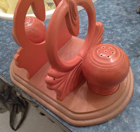 Fiesta Persimmon (Intro 1989) Salt & Pepper Set on Wood Napkin Holder Tray