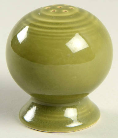 Fiesta Turf Green (Ironstone) Pepper Shaker