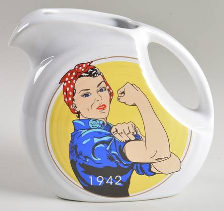 Fiesta White (Intro 1986) 32 Oz Collector Club Pitcher