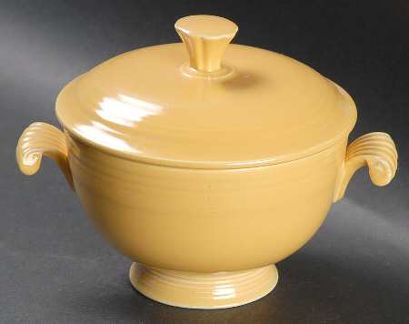 Fiesta Yellow (Older) Covered Onion Soup